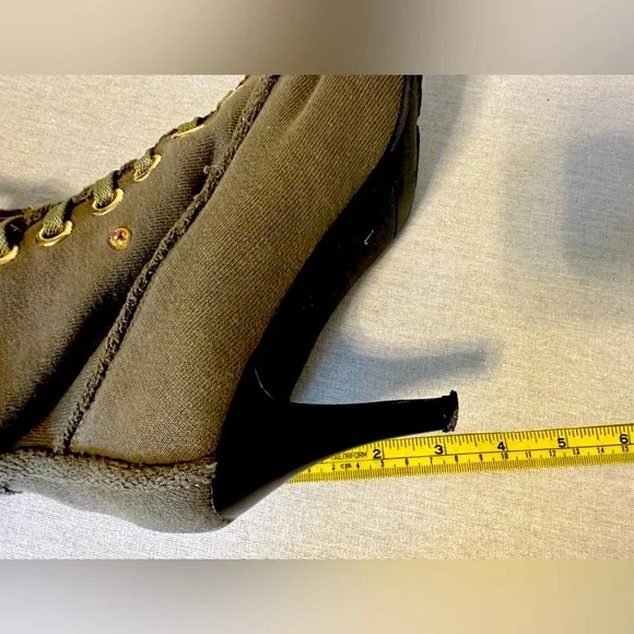 Funky, Unique Bootie - Picture 6 of 7